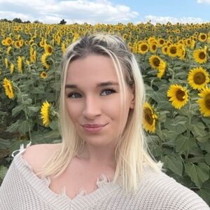 Meet your Posher, Marissa